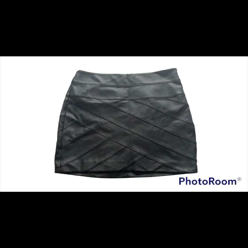 🌿Express leather skirt🌿